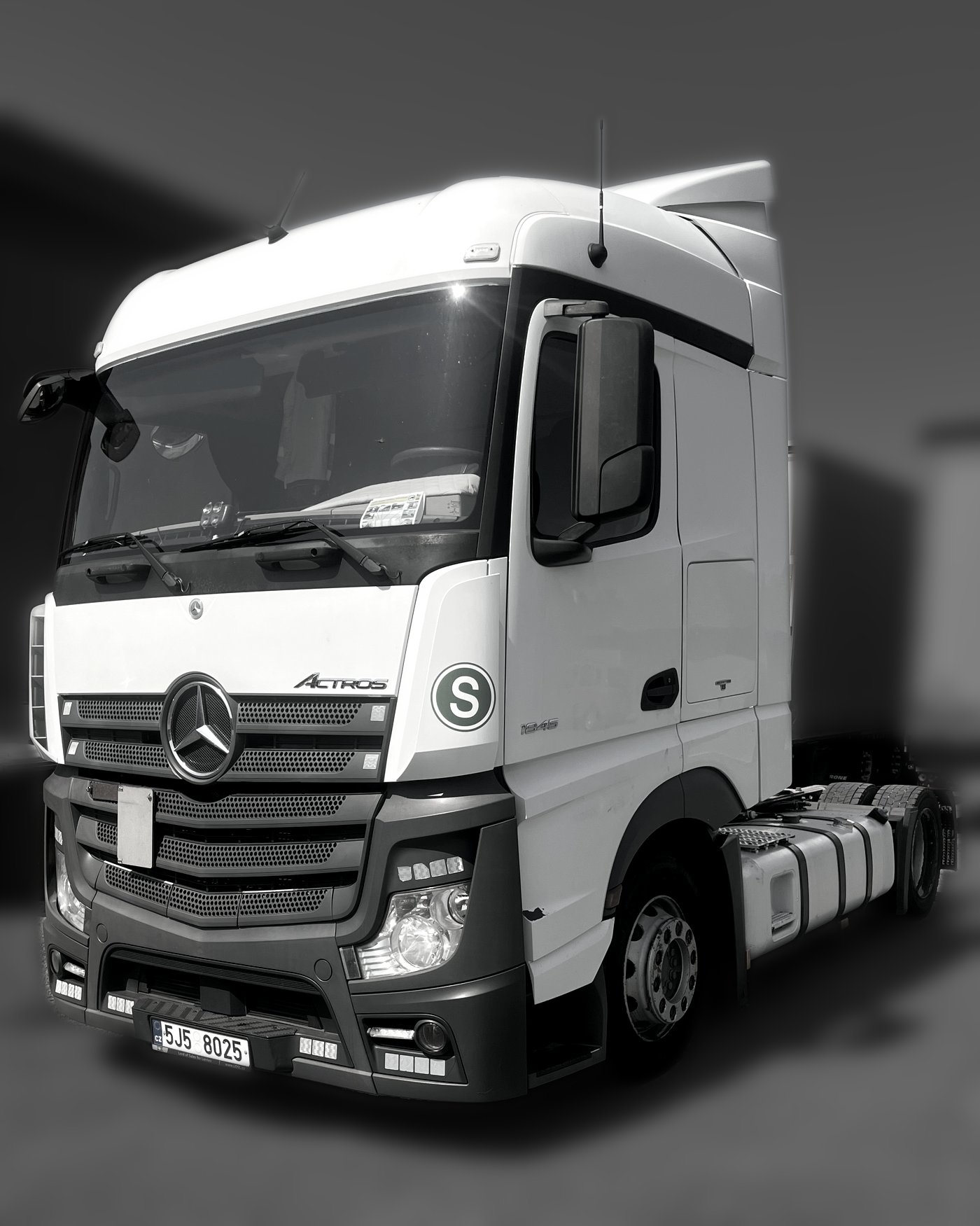 Tahač Mercedes-Benz Actros